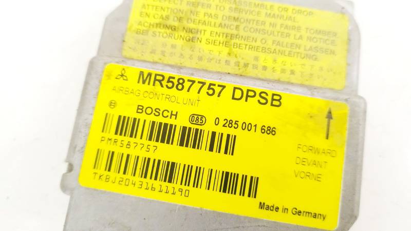 MR587757 Mitsubishi Colt 2004 SRS AIRBAG KOMPIUTERIS - ORO PAGALVIU VALDYMO BLOKAS - Thumbnail 2