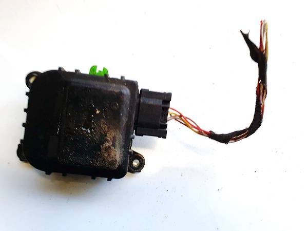 1J1907511D Volkswagen Bora 2001 Heater Vent Flap Control Actuator Motor