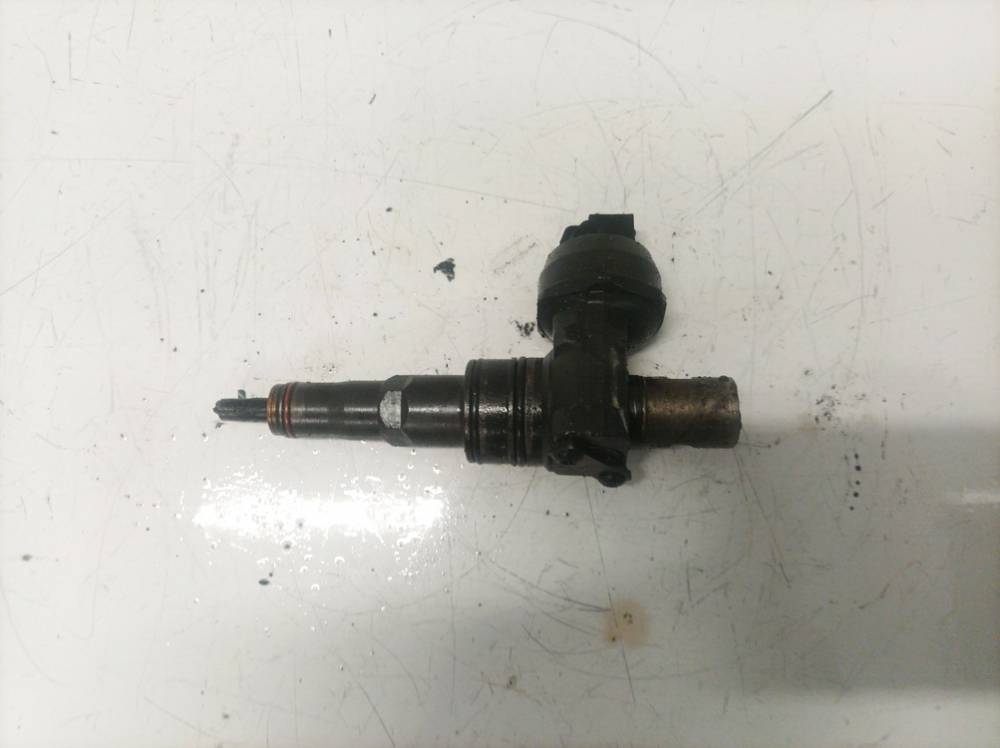 038130073AJ Volkswagen Passat 2004 Fuel Injector