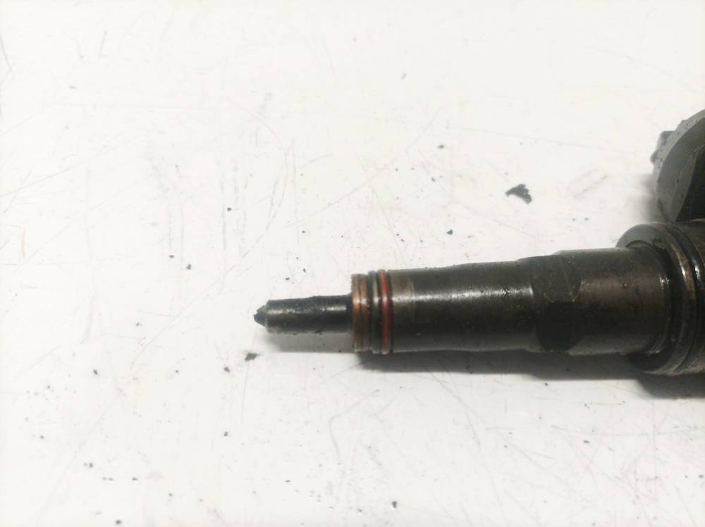 038130073AJ Volkswagen Passat 2004 Fuel Injector - Thumbnail 3