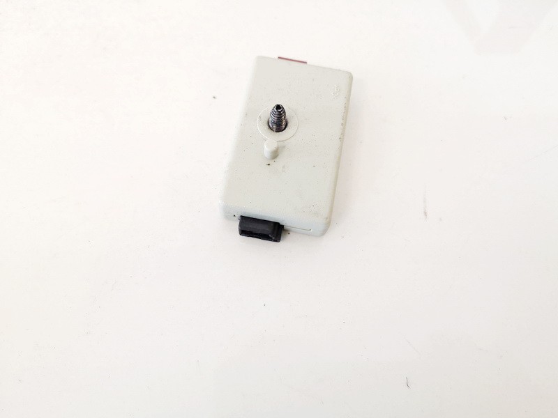 695319102 BMW 5-Series 2005 Antenna Module Unit - Thumbnail 3