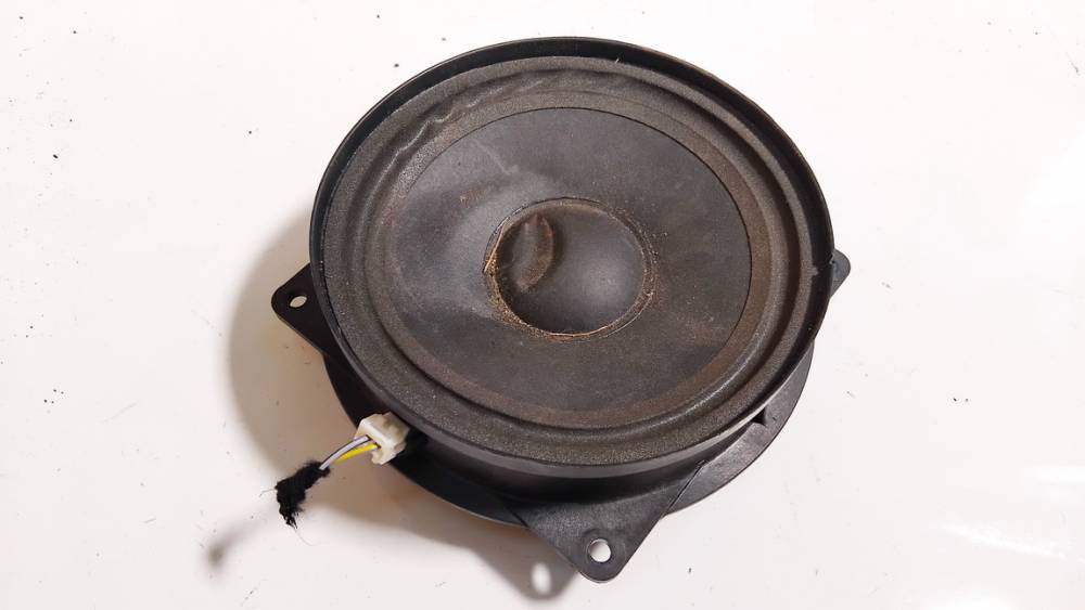 G72476 Toyota Avensis Verso 2003 Speaker (audio)