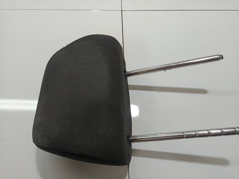 Volkswagen Passat 2007 Sedynes galvos atlosas (galvos atrama)