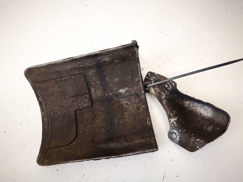 4D0407722 Audi A4 1998 Vetokardanin suojakumi - EDESSÄ OIKEALLA - Thumbnail 3