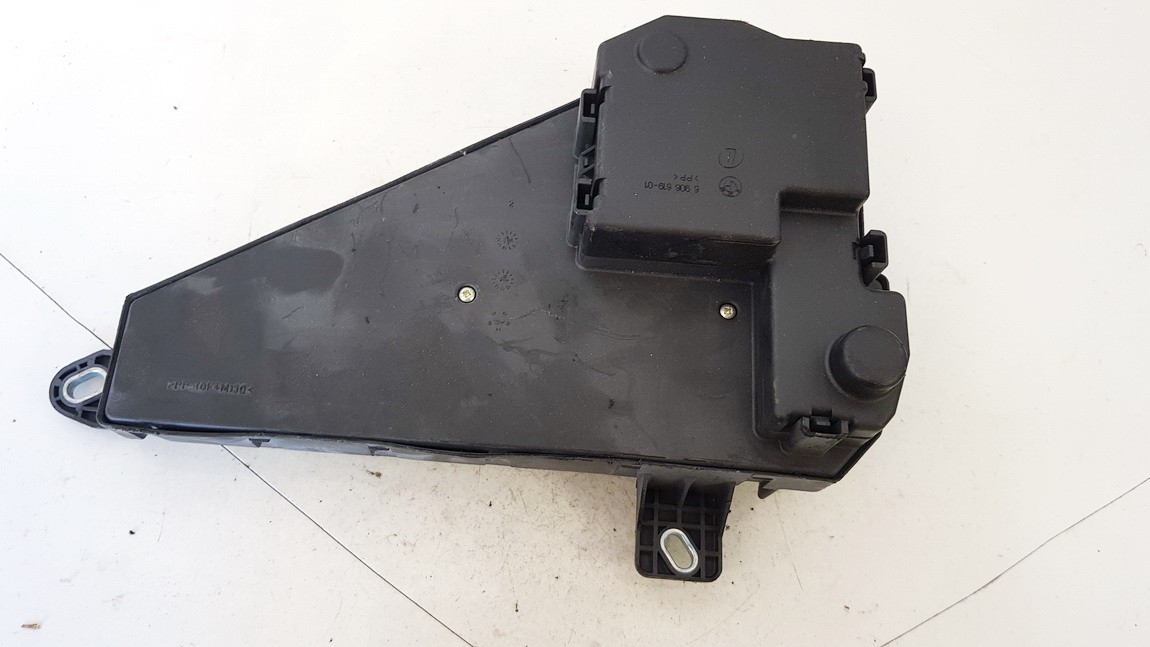 690661901 BMW 5-Series 2006 Fuse box - Thumbnail 2