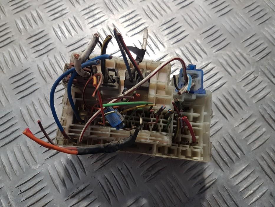 931002 USED Fuse box Nissan Serena 1996 2.0L EIS00540237 Used Auto