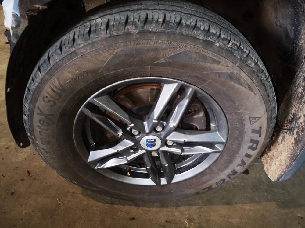 5X114.3 Suzuki Grand Vitara 2006 Komplet Kół Zimowych R16