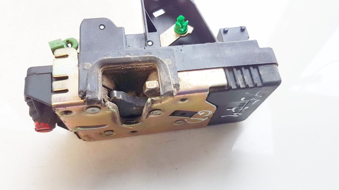 90503996AM Opel Vectra 1998 Door Lock Mechanism - REAR RIGHT