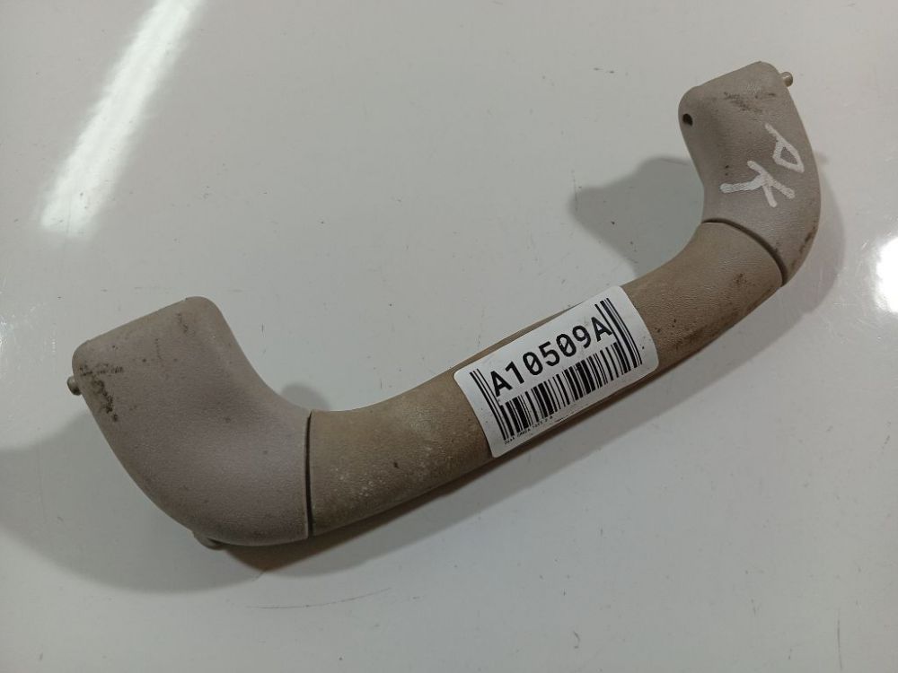 90459155 Opel Omega 1997 Grab Handle - FRONT LEFT