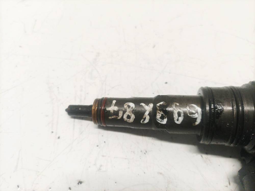 038130073AJ Volkswagen Passat 2004 Fuel Injector - Thumbnail 3