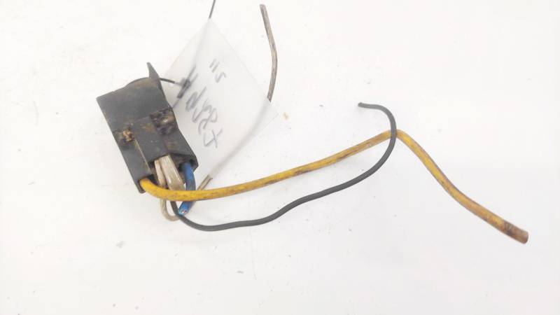 SCB1M1240 Nissan Primera 2002 Relay module