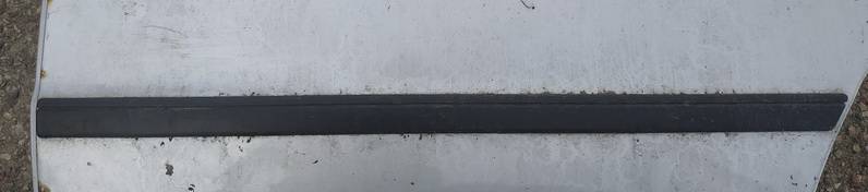 Skoda Superb 2005 Защитная планка двери - задний левый