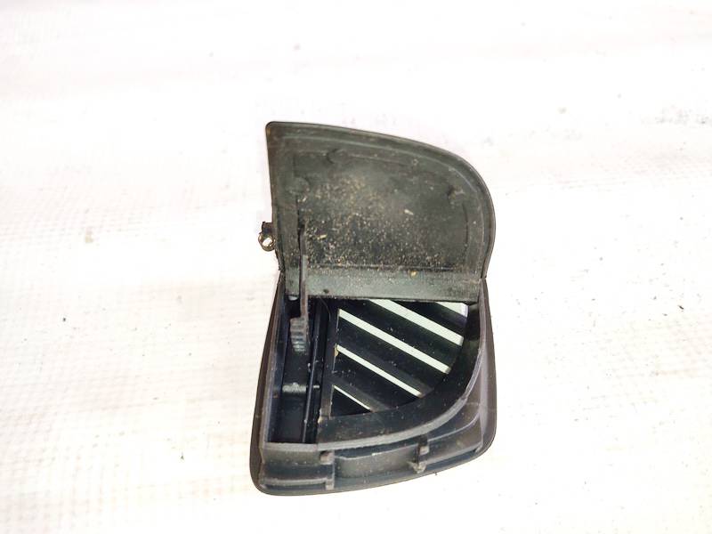 4B0819794 Audi A6 2002 Dash Vent (Air Vent Grille) - Thumbnail 2