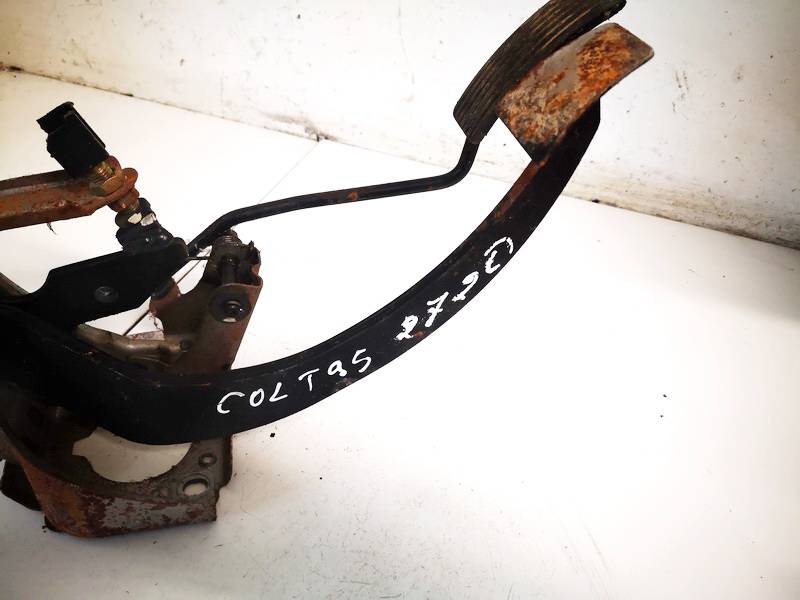 Mitsubishi Colt 1995 Sankabos pedalas - Thumbnail 2