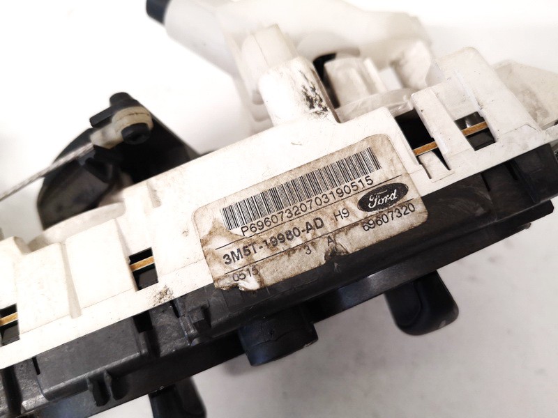 3M5T19980AD Ford Focus 2007 Climate Control Panel (heater control switches) - Thumbnail 2