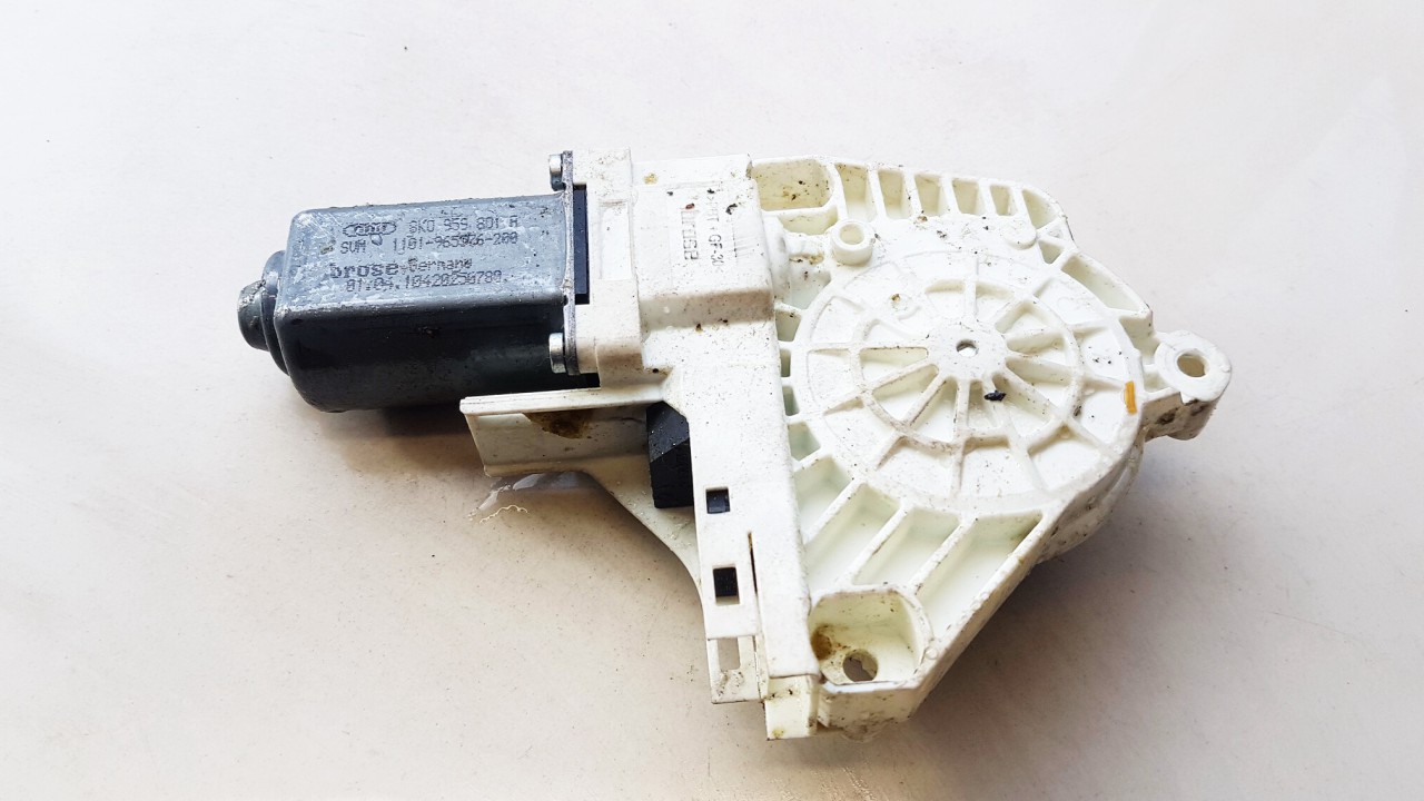 7746026820 Audi A5 2010 Silnik podnośnika szyby drzwi - PRZEDNIE LEWE