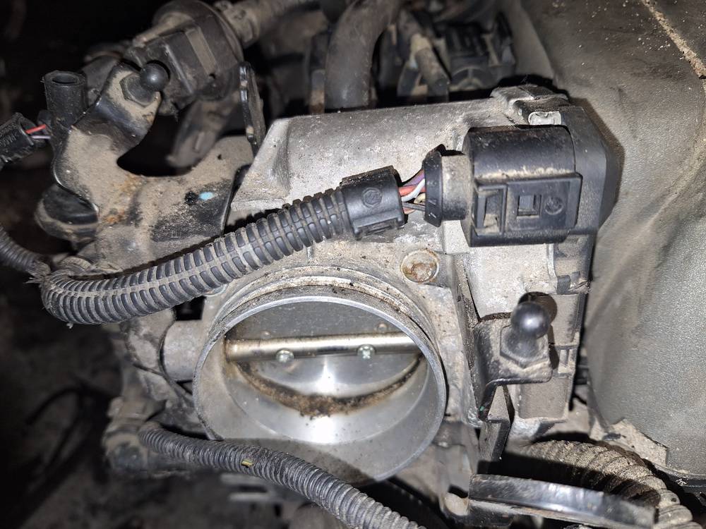 078133062C Audi A6 2006 CAJA MARIPOSA, VÁLVULA DE MARIPOSA (USADAS)