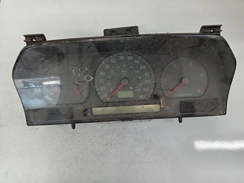 9168144 Volvo V70 1999 Speedometers - Cockpit - Speedo Clocks Instrument