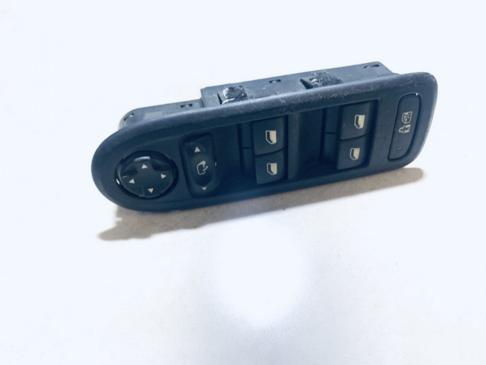 96644917XT Citroen C5 2009 Power window control (Window Regulator-Window Switch)