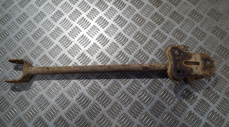 Hyundai Elantra 2001 BRAZO SUSPENSION SUPERIOR - TRASERO DERECHO