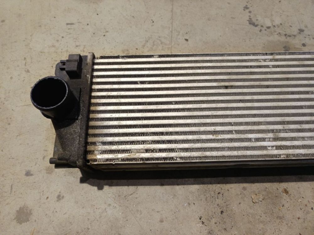 Mazda CX-7 2007 Ahtimen välijäähdytin - Thumbnail 2