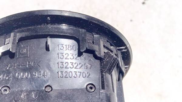 13232193 Opel Corsa 2007 Wloty powietrza do kabiny - Thumbnail 3