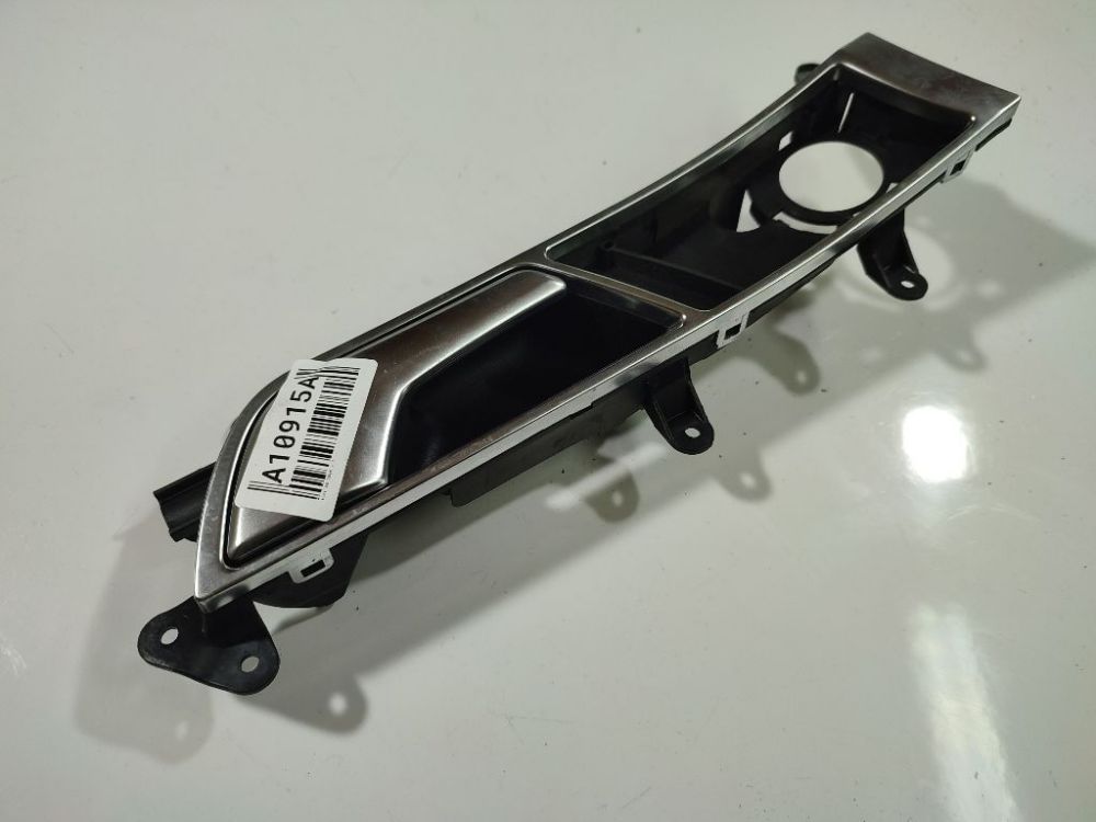 410837020B Audi A6 2008 Wewnętrzna klamka drzwi - PRZEDNIE PRAWE