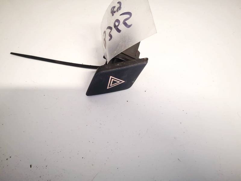 843320D020 Toyota Yaris 2007 Hätävilkkujen kytkin