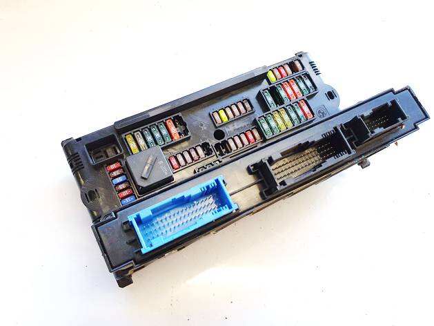 923442101 BMW 5-Series 2010 Fuse box - Thumbnail 2