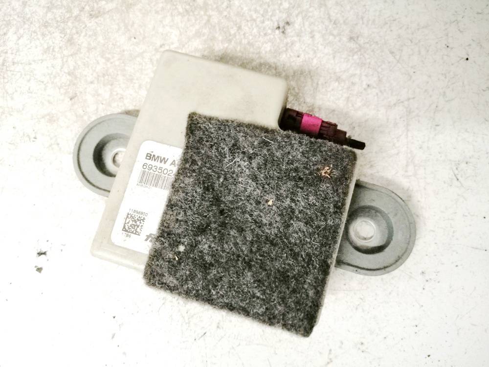 693502401 BMW 5-Series 2006 Antenna Module Unit