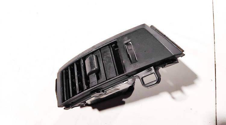 C235GM932 Mazda 5 2007 ventilation intérieur