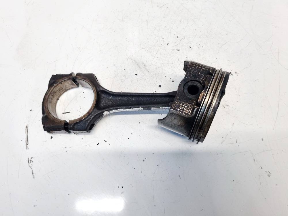 Peugeot 607 2000 Piston and Conrod (Connecting rod)