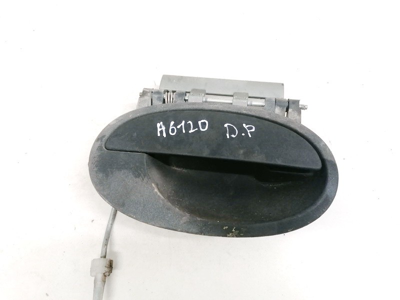 22175 Opel Corsa 2000 Poignée de porte extérieure avant droite