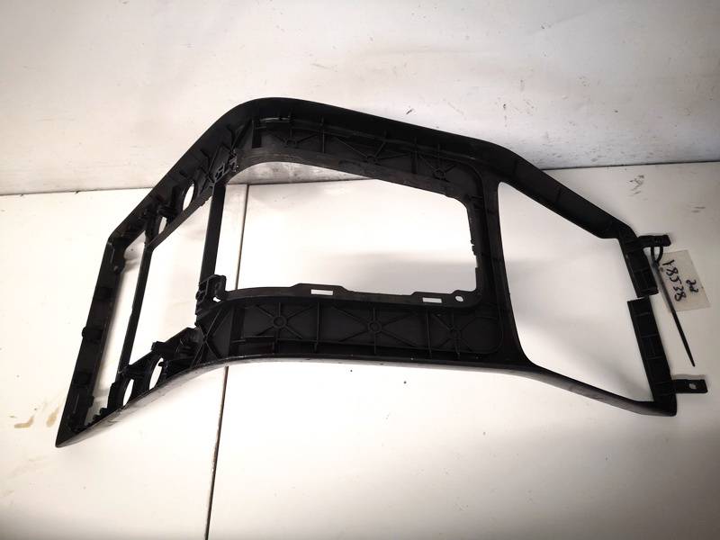 8635818 Volvo V70 2008 Interior trim - Thumbnail 2