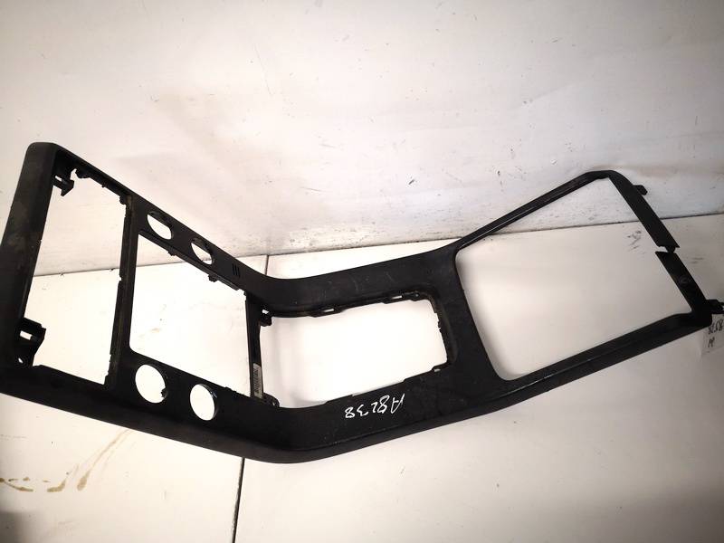 8635818 Volvo V70 2008 Interior trim