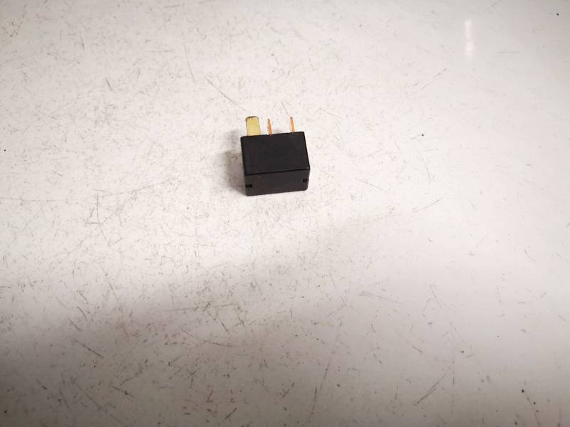PE0118811 Mazda CX-5 2013 Relay module | EuroImpex
