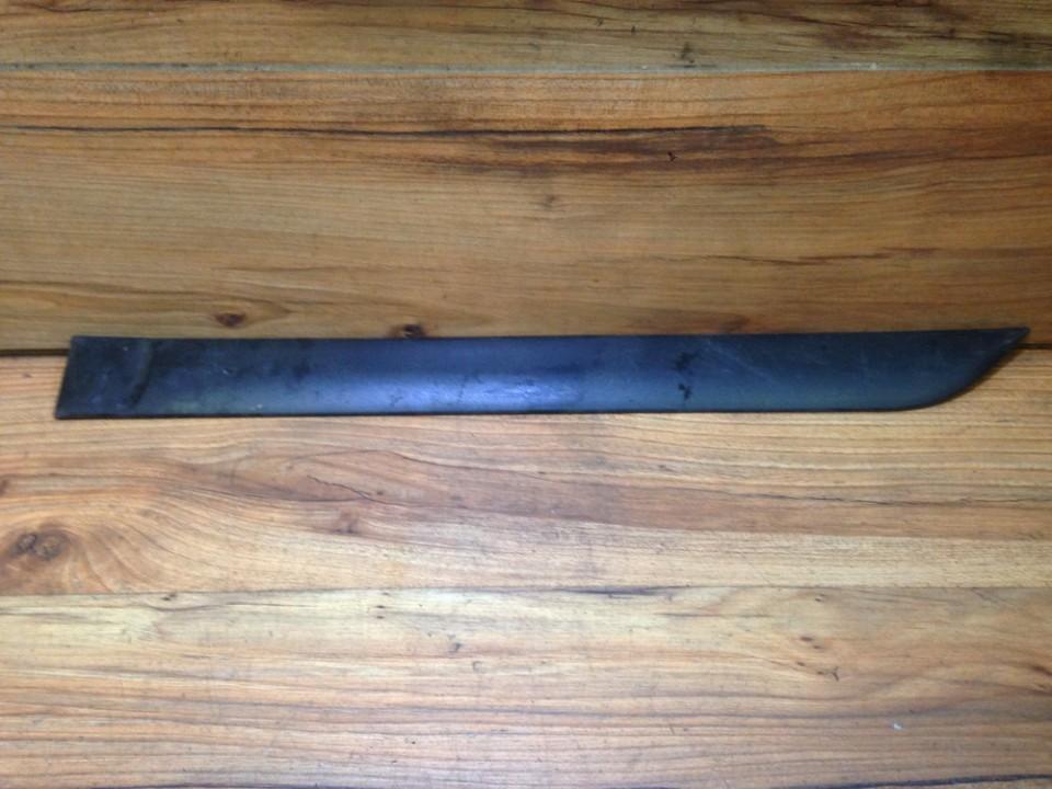 98ABF25533AEW Ford Focus 1999 arrière gauche garniture porte de moulage