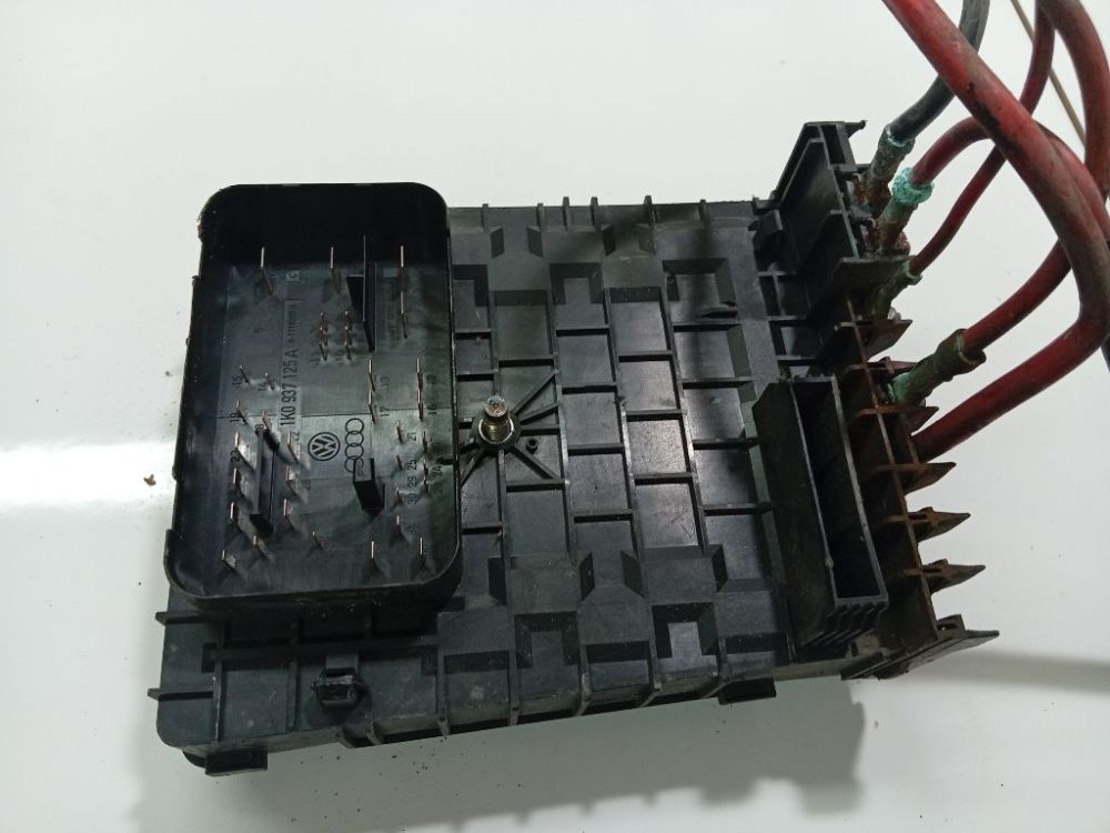 1K0937125A Volkswagen Golf 2008 Fuse box - Thumbnail 2