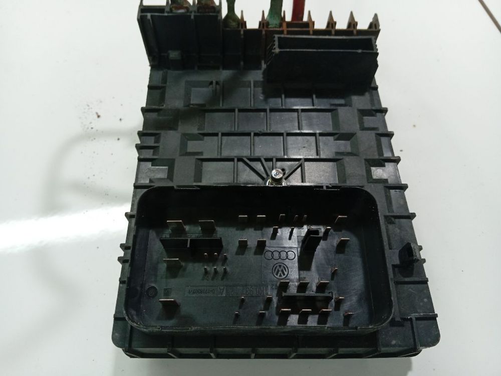 1K0937125A Volkswagen Golf 2008 Fuse box - Thumbnail 3