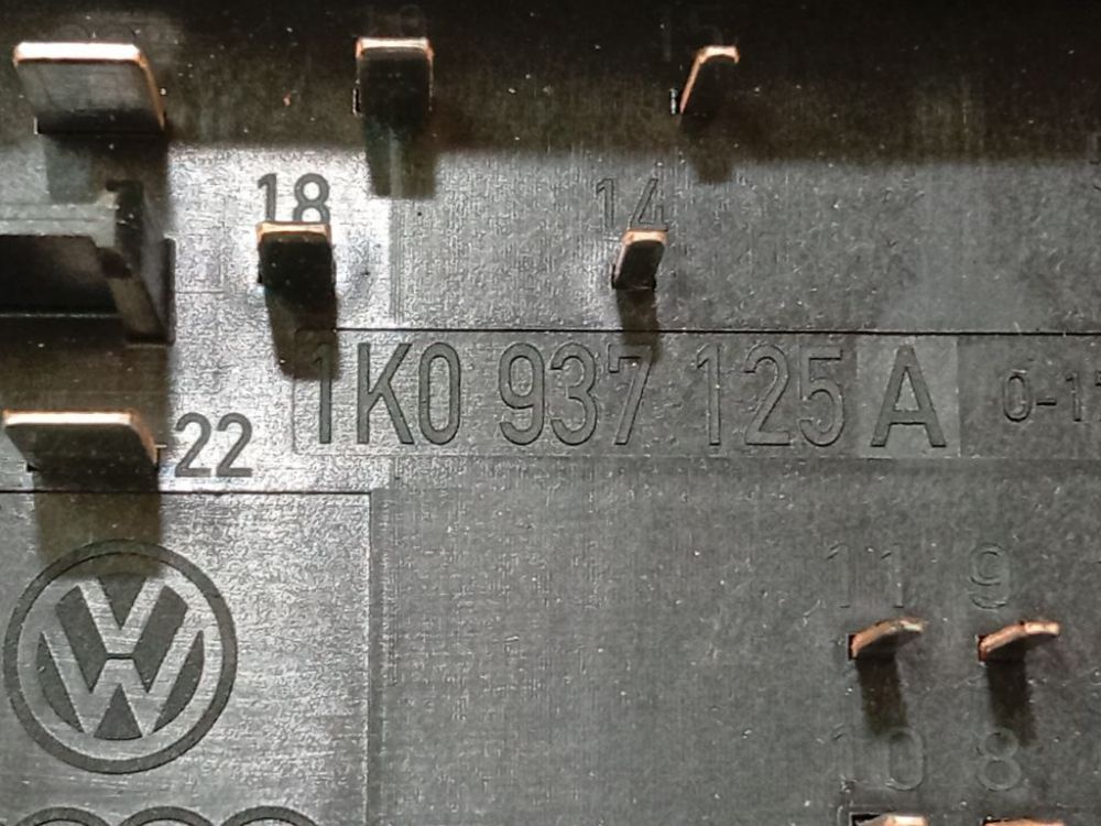 1K0937125A Volkswagen Golf 2008 Fuse box - Thumbnail 4