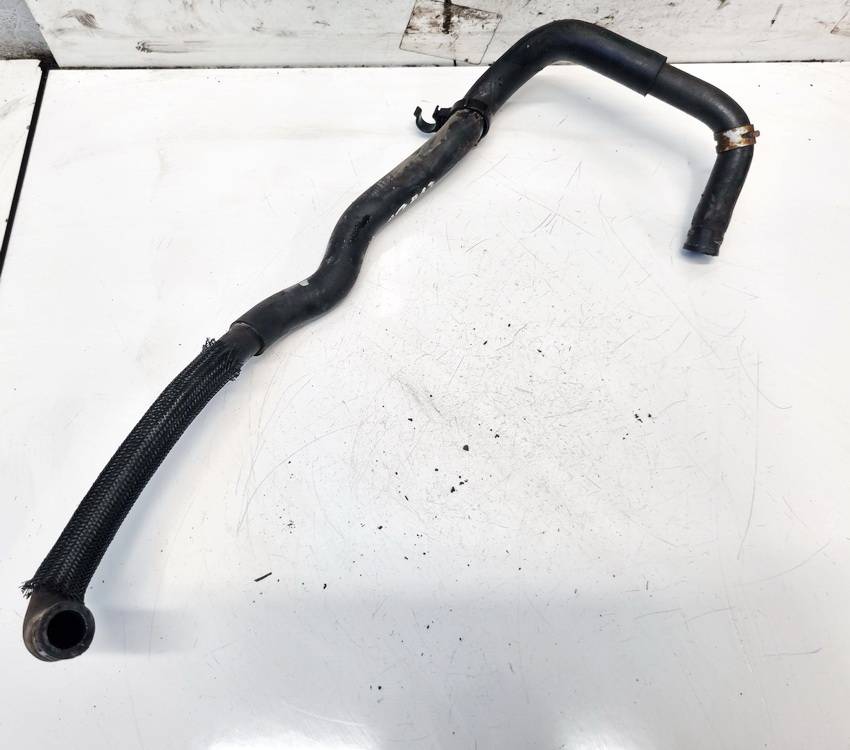 Toyota Avensis 2011 Wąż wodny