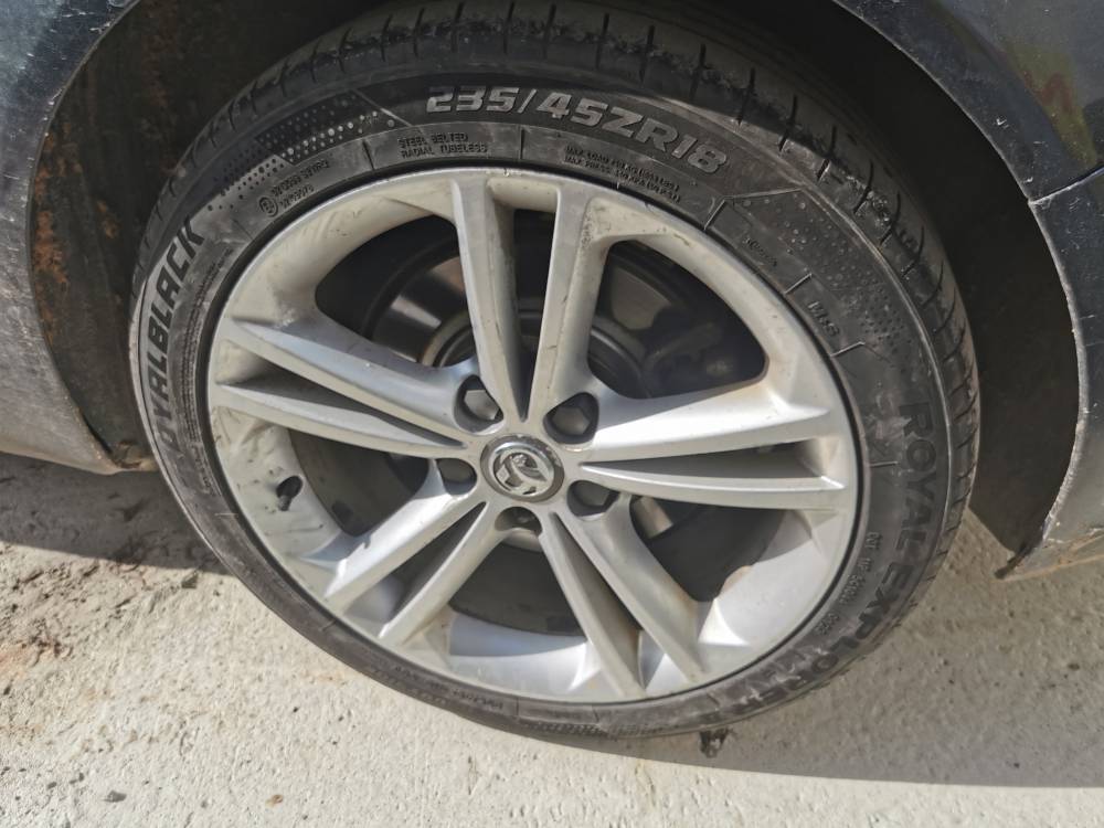 5X120 Opel Insignia 2010 Lietu ratu komplektas R18 - Thumbnail 4