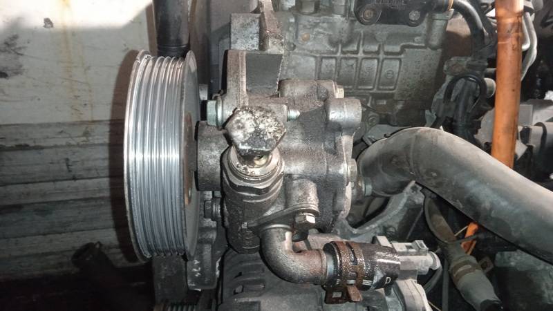 KYB Volkswagen Golf 2000 Pompa wspomagania kierownicy