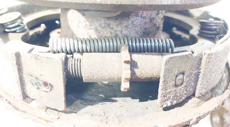 Hyundai i30 2011 Mechanizm hamulca ręcznego - Thumbnail 2