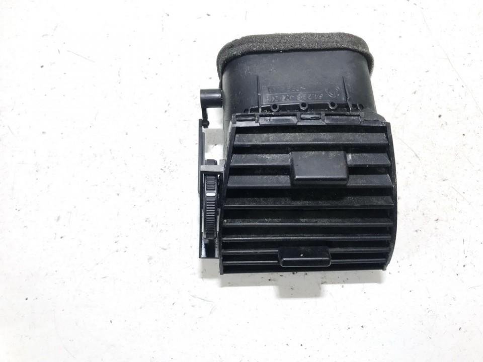 64228402216 BMW X5 2005 Dash Vent (Air Vent Grille)
