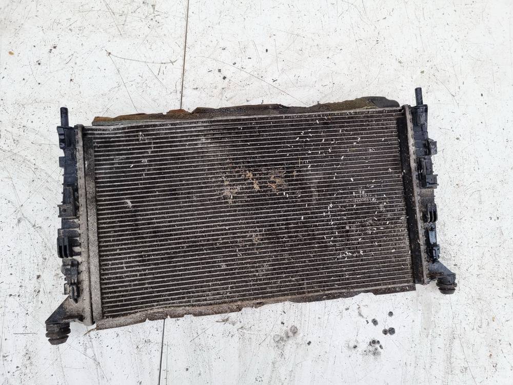 3M5H8005RK Ford Focus 2006 Ūdens radiators (dzesēšanas radiators)