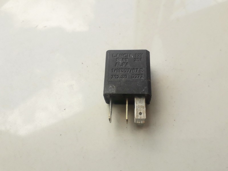 11130787E 1/1130/87E, 702.30, D272 Relay module Fiat 500 2013 1.2L 4EUR EIS00822442 Used Auto