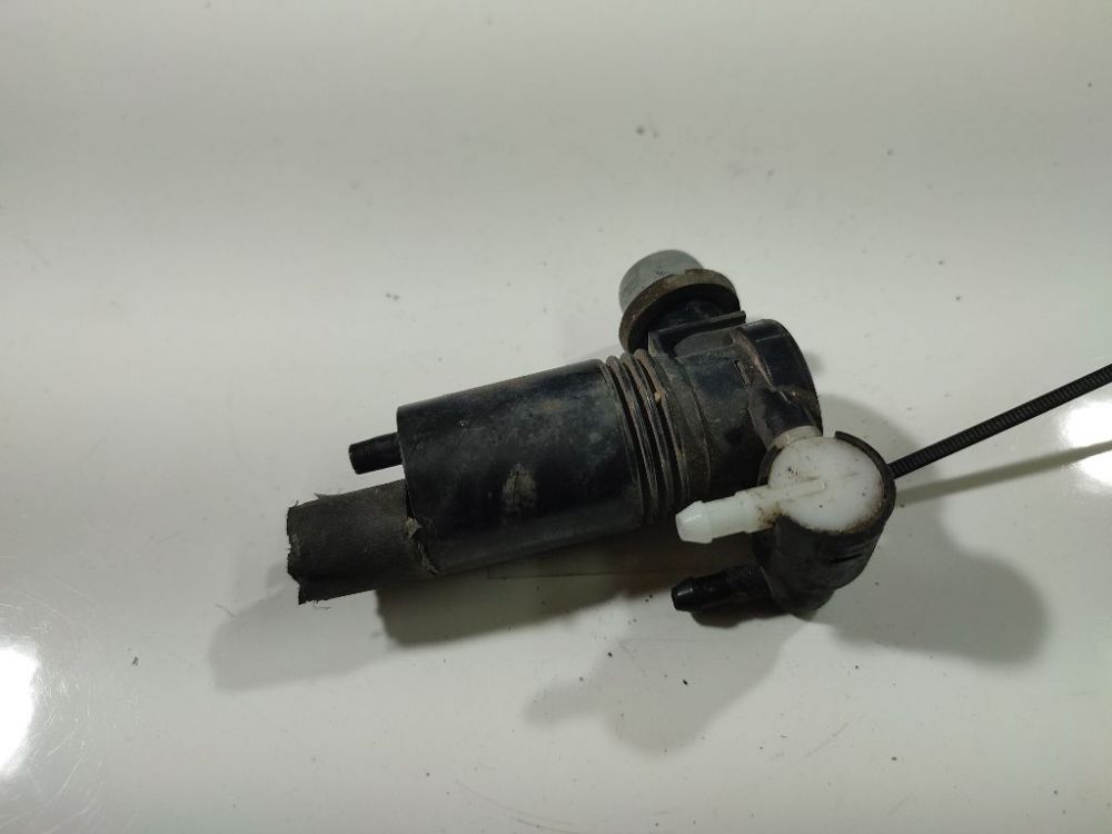 Ford Fiesta 2009 Windshield Windscreen Washer Pump