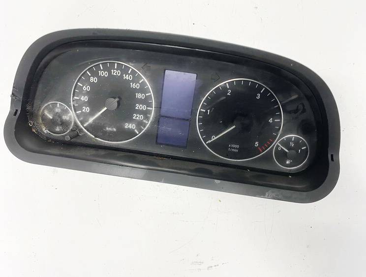 A1695400848 Mercedes-Benz A-CLASS 2007 Щиток приборов - Автомобильный спидометр