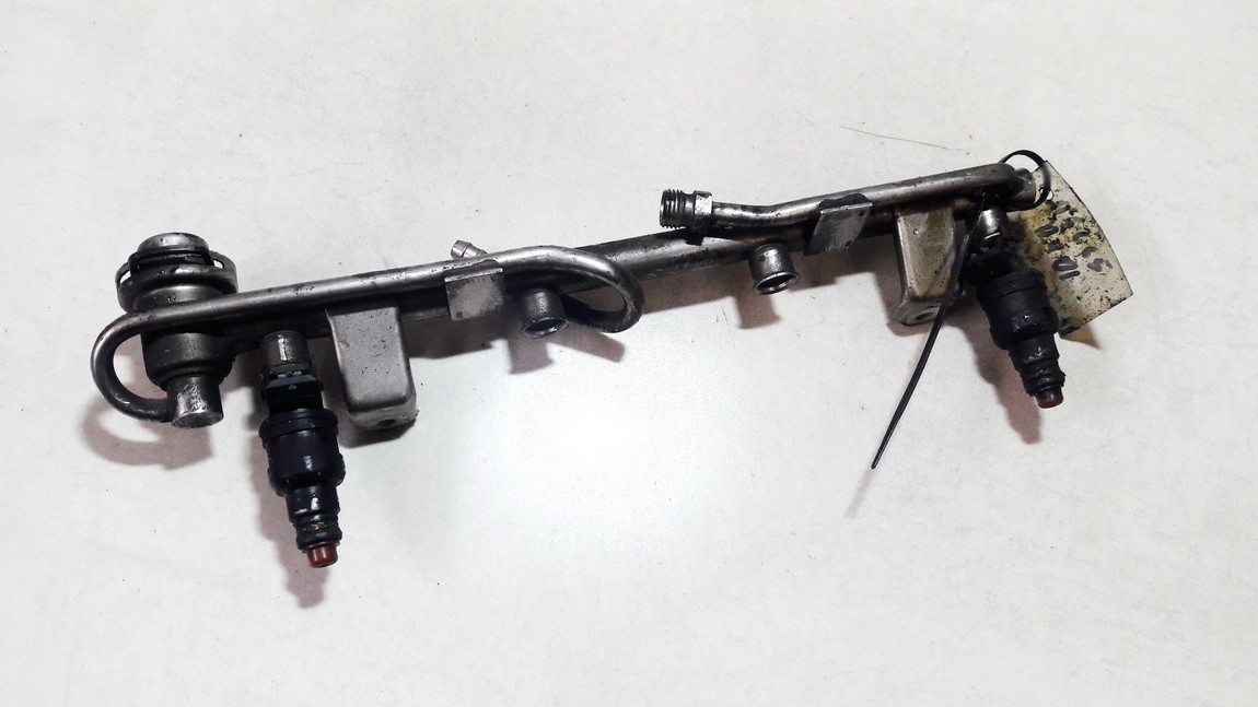 058133681 Audi A4 1995 Szyna Wtryskiwaczy